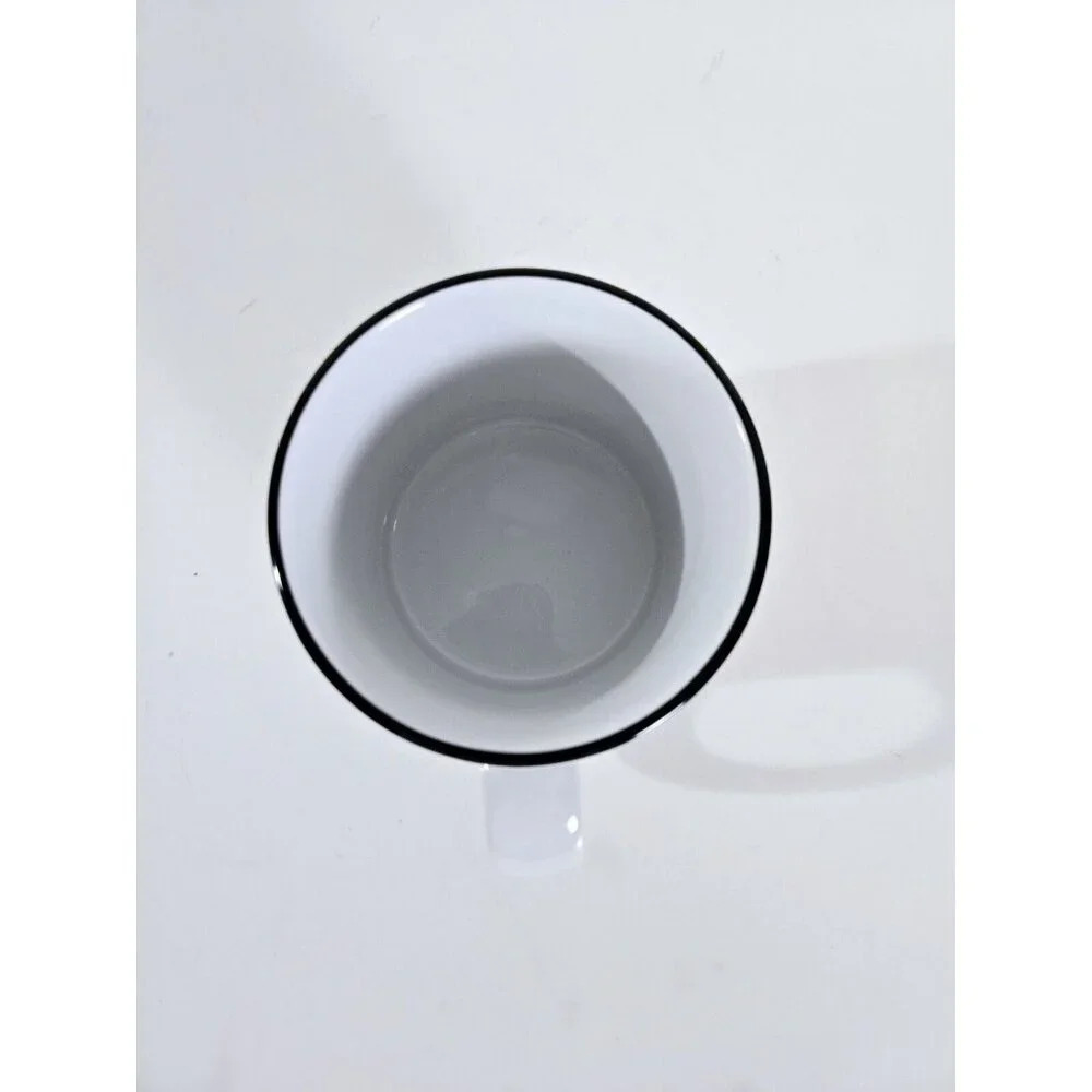 New Stylish Hello Kitty Coffee Mug, Hot or Cold, White & Red, 20fl oz - Picture 5 of 7